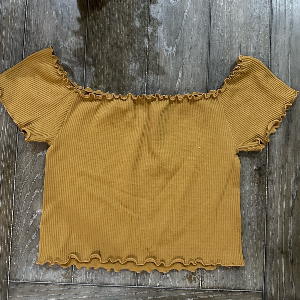 Aeropostale Seamless Crop - Picture 2 of 6